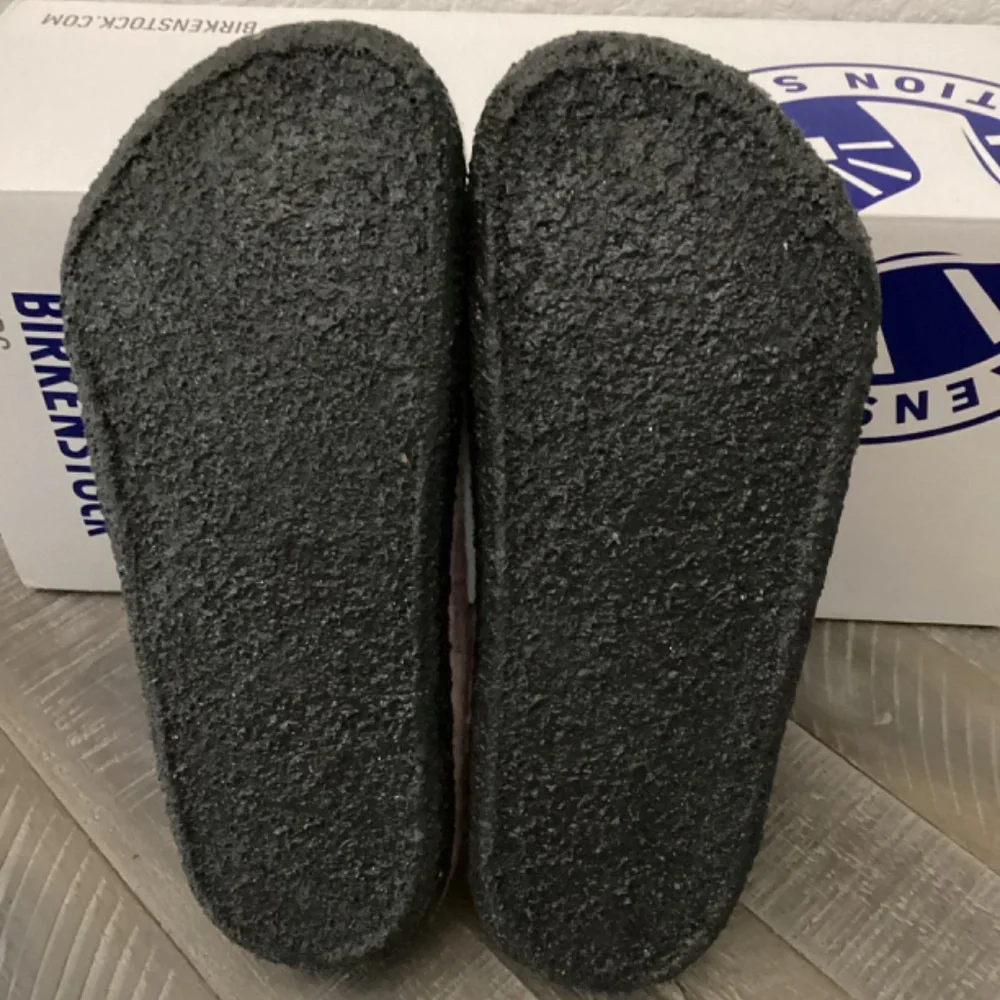 BIRKENSTOCK Kids' Zermatt Genuine Shearling Lined Slipper, size 13-13.5US / 31EU